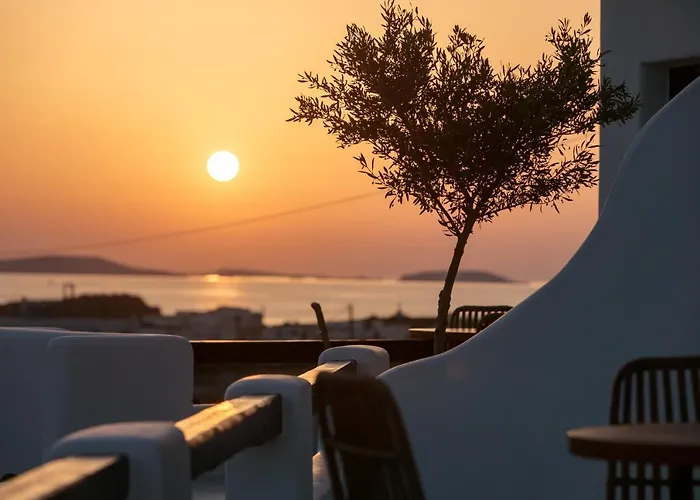 Naxos White Concept *