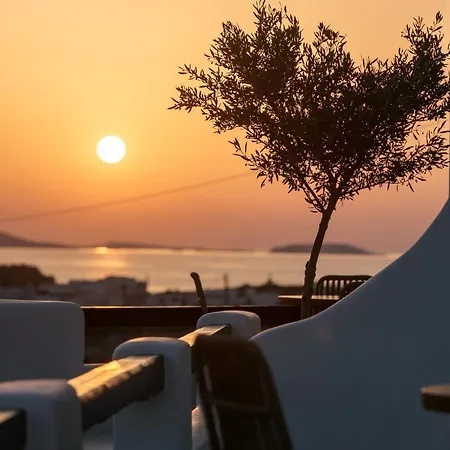 Naxos White Concept *